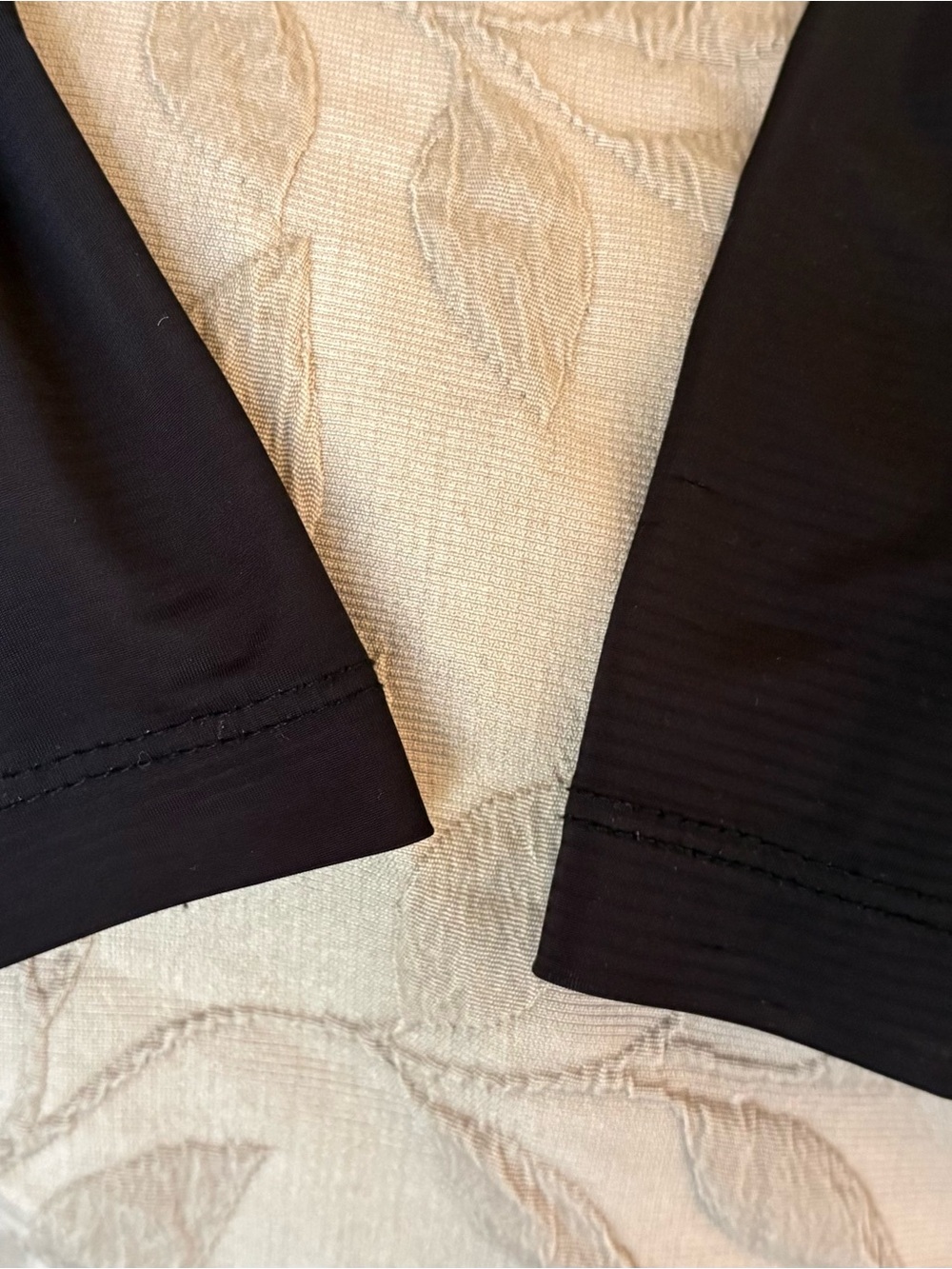 2 Jamie Sadock Sunsence shirts - Picture 10 of 11